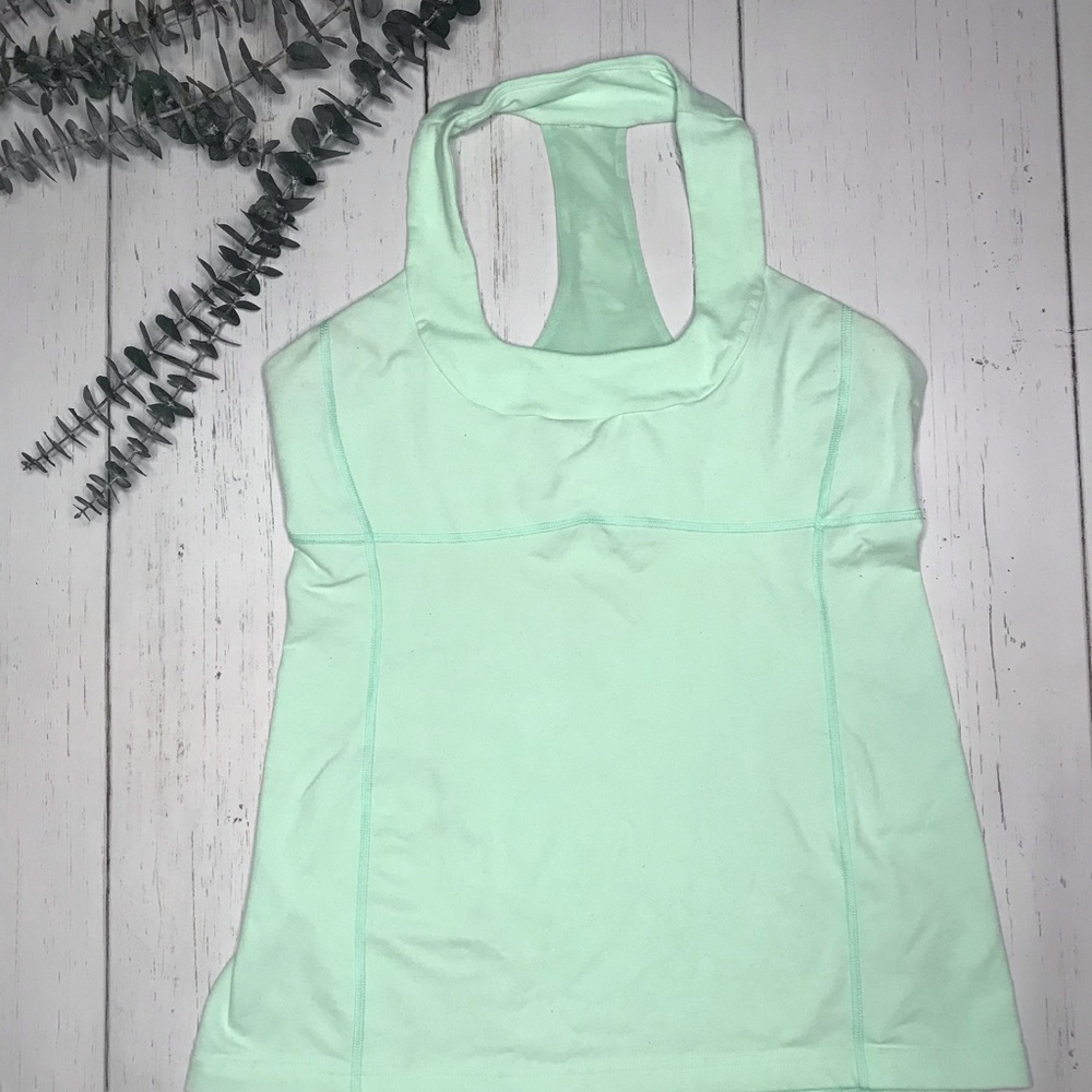 Lululemon tank top with built in bra large